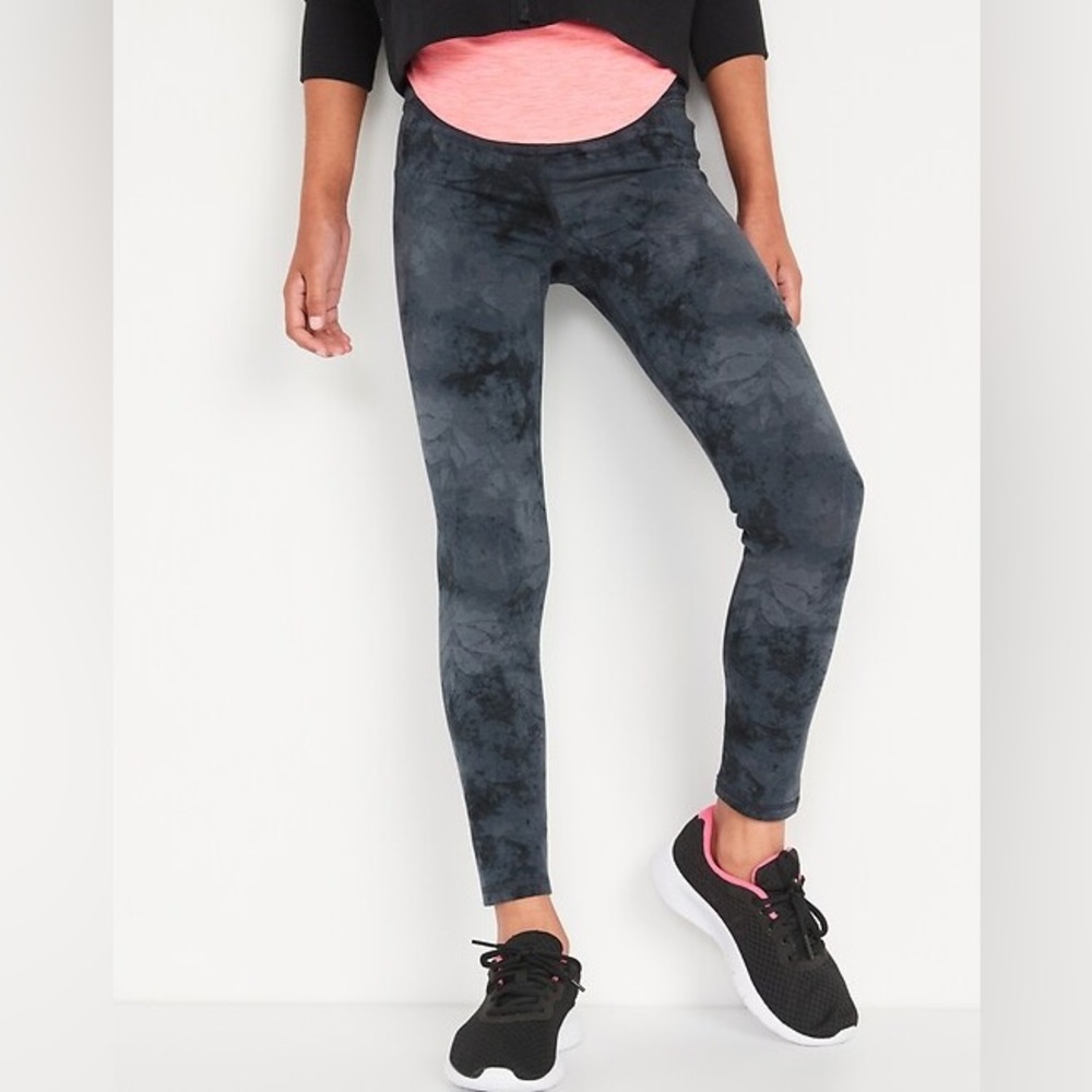 Old Navy Active PowerChill 7/8 Legging, Blue Gray Tie Dye, Size M